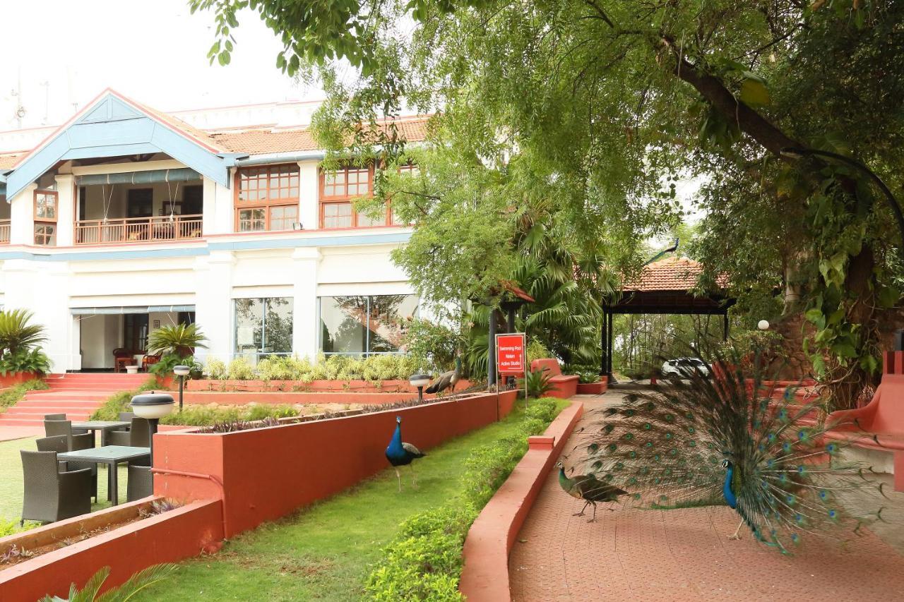 The Gateway Hotel Pasumalai Madurai Bagian luar foto